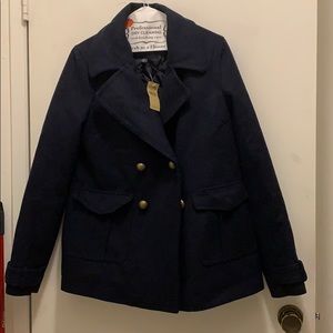 Selling an amazing coat for winter!